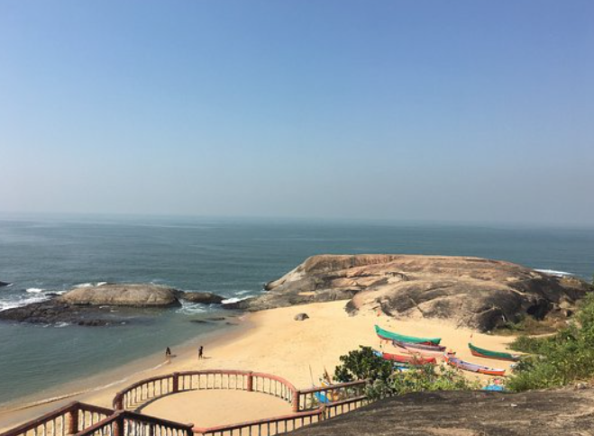 Someshwar Beach, Dakshina Kannada, Karnataka - Vushii.com Someshwar Beach, Dakshina Kannada, Karnataka - Vushii.com